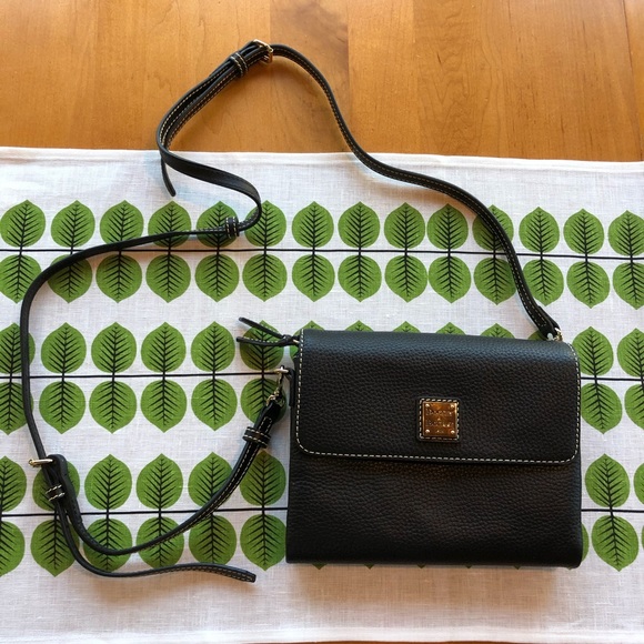 NEW Dooney & Bourke crossbody - Picture 4 of 8